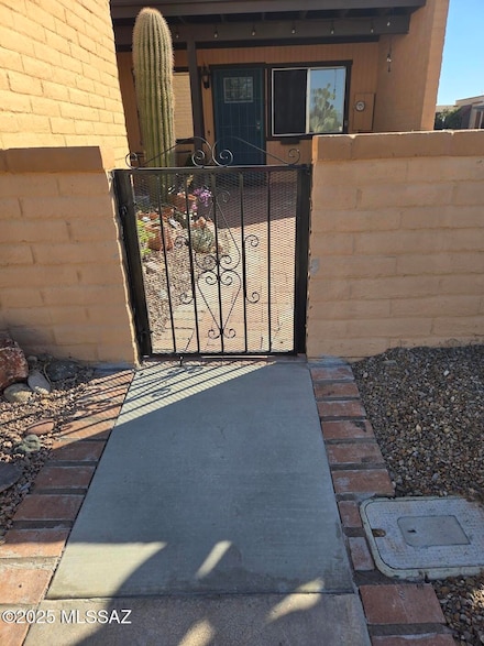 1400 W Placita Apache, Green Valley, AZ 85622