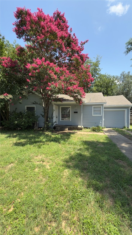 4405 Almena Rd, River Oaks, TX 76114