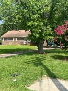 3005 Springs Rd NE, Hickory, NC 28601