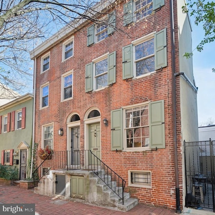 1038 Waverly St, Philadelphia, PA 19147