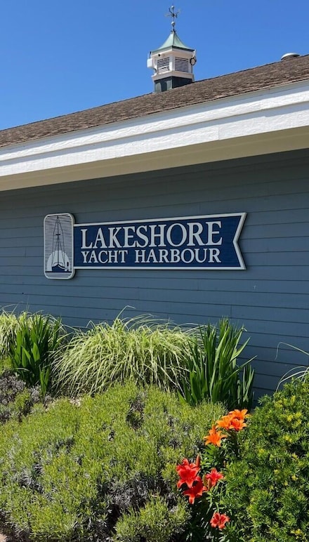 1200 Lakeshore Dr Unit 56, Muskegon, MI 49441
