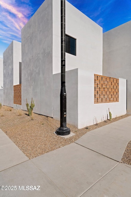 52 W 18th St, Tucson, AZ 85701