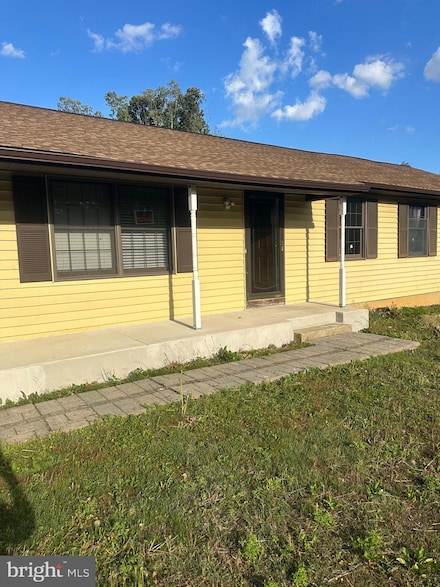 100 Watsons Mill Rd, Elmer, NJ 08318
