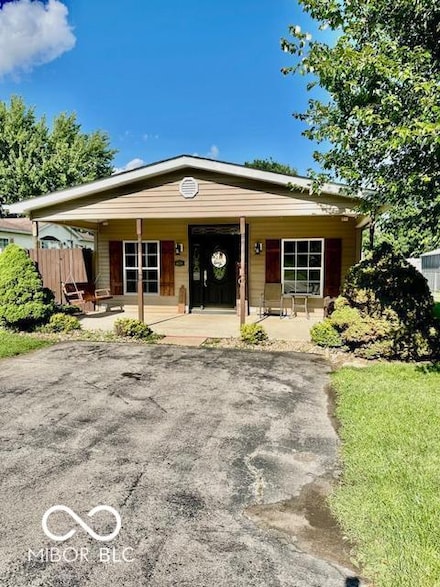 808 S Main St, Edinburgh, IN 46124