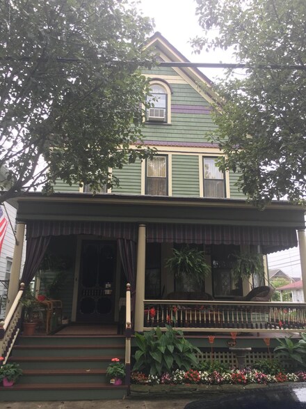 90 Abbott Ave, Ocean Grove, NJ 07756