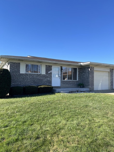 47479 Lizabeth Dr, New Baltimore, MI 48047