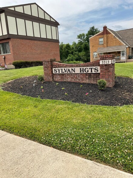 3313 N Bend Rd Unit E, Cincinnati, OH 45239