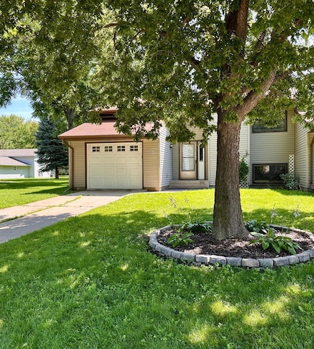 2605 8th St SW, Willmar, MN 56201