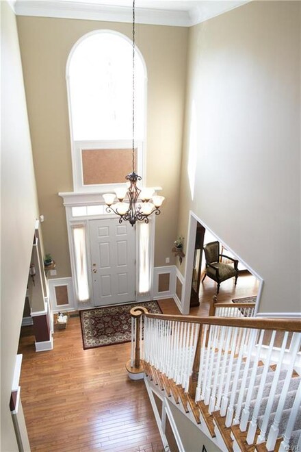 2249 Eldemere Cir, Macungie, PA 18062