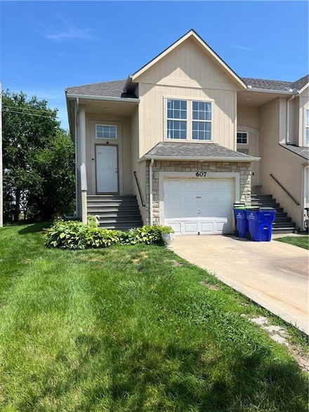 607 S Woodson Ln, Gardner, KS 66030