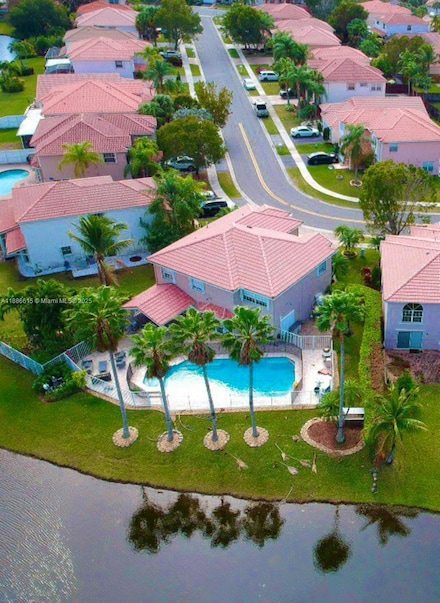 155 Granada Ave, Weston, FL 33326