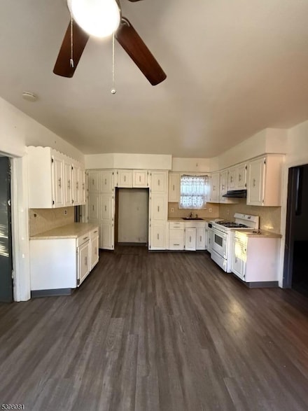 177 9th St, Passaic, NJ 07055