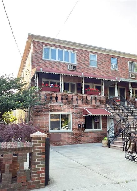 46 Bay 37th St, Brooklyn, NY 11214