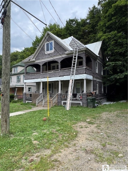 35 Baker St, Jamestown, NY 14701
