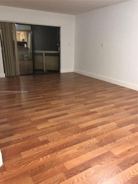 8290 Lake Dr Unit 349, Doral, FL 33166