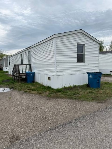 16th Street W 16th St Unit 130, Coal Valley, IL 61240