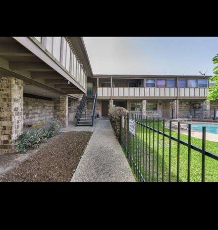 2574 Marilee Ln Unit 27, Houston, TX 77057