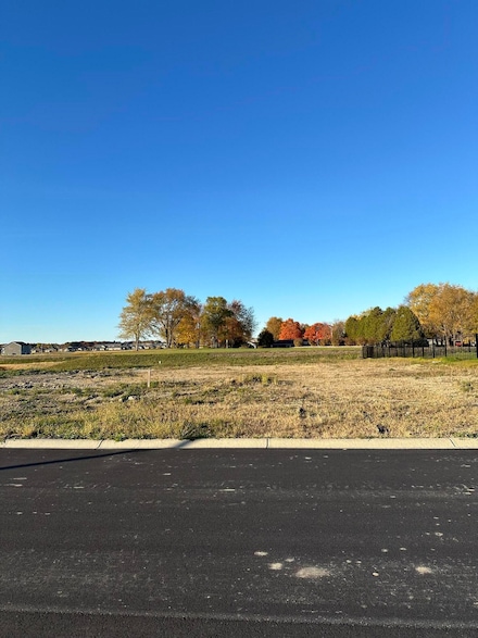 9950 Beacon Pointe Ln, Cedar Lake, IN 46303