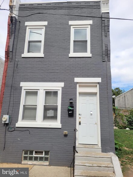 2531 W Dakota St, Philadelphia, PA 19132