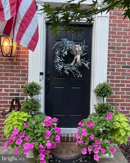 11785 Valley Ridge Cir, Fairfax, VA 22033
