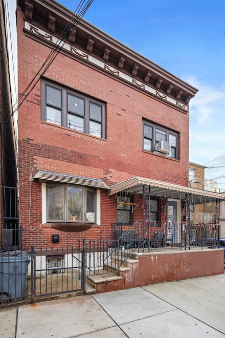 595 60th St, West New York, NJ 07093