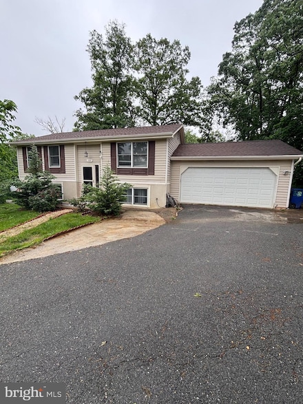 557 Rockbridge Dr SE, Leesburg, VA 20175