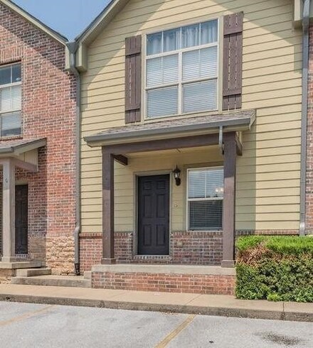 2208 Karrington Ridge Unit D, Springdale, AR 72762