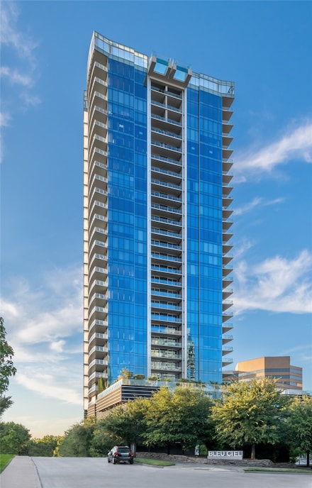 3130 N Harwood St Unit 1605, Dallas, TX 75201