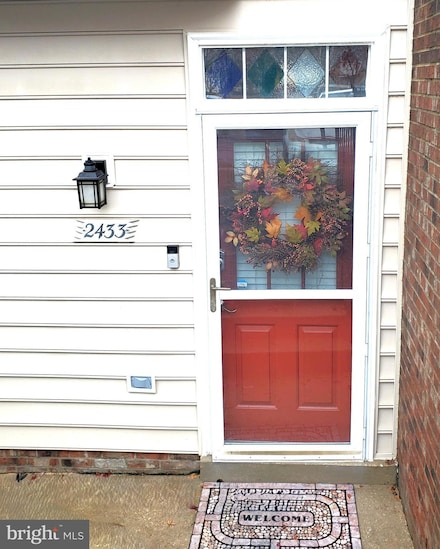 2433 Wentworth Dr, Crofton, MD 21114