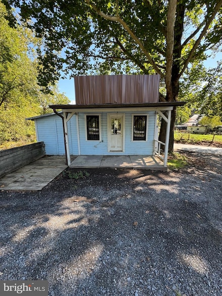 2654 W Virginia 55, Moorefield, WV 26836