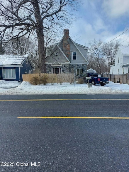 28 Everett Rd, Albany, NY 12205