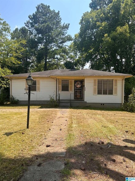 5729 Martin Luther Ave, Birmingham, AL 35228