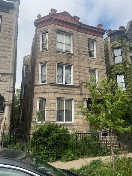 1506 N Rockwell St, Chicago, IL 60622