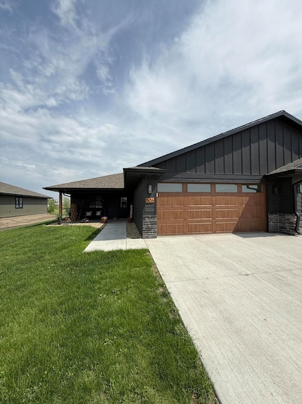 1506 20th Ave, Mitchell, SD 57301