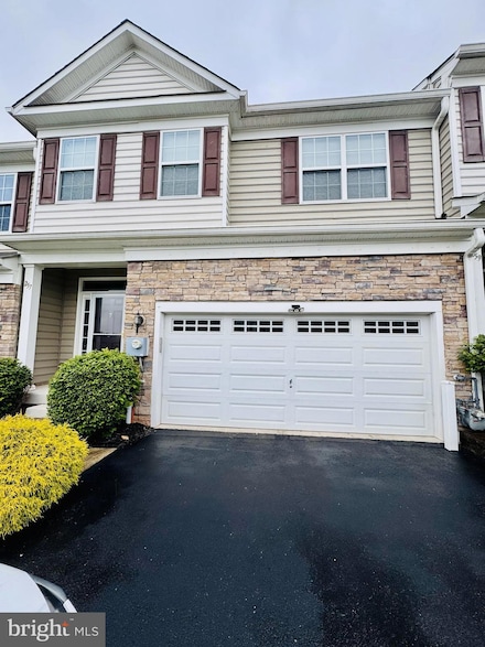 257 Fairfield Cir W, Royersford, PA 19468