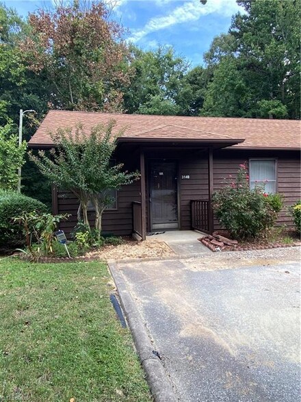 3140 Rockingham Rd, High Point, NC 27265