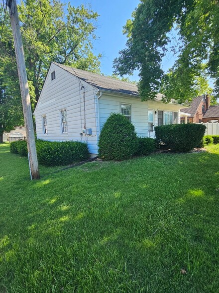 406 W Stanton St, Streator, IL 61364