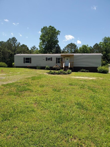 440 Falcon Cir, Chatsworth, GA 30705
