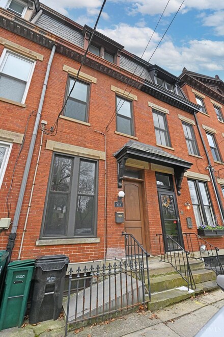 919 Paradrome St, Cincinnati, OH 45202