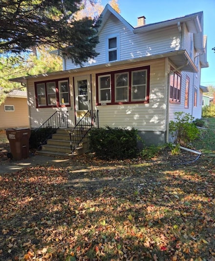 303 1st St NW, New Richland, MN 56072