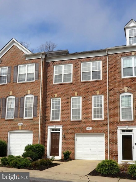 1622 White Oak Vista Dr, Silver Spring, MD 20904