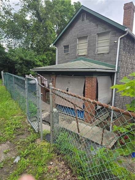 1490 Island Ave, Mc Kees Rocks, PA 15136