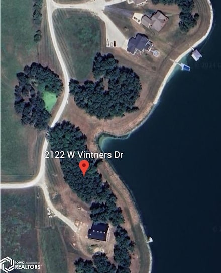 2122 W Vintner's Dr, Osceola, IA 50213
