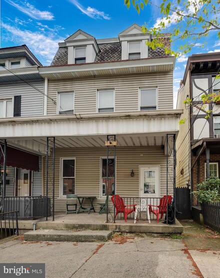 919 W Market St, Pottsville, PA 17901