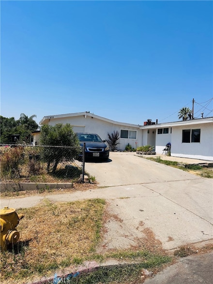 14833 Ararat St, Sylmar, CA 91342