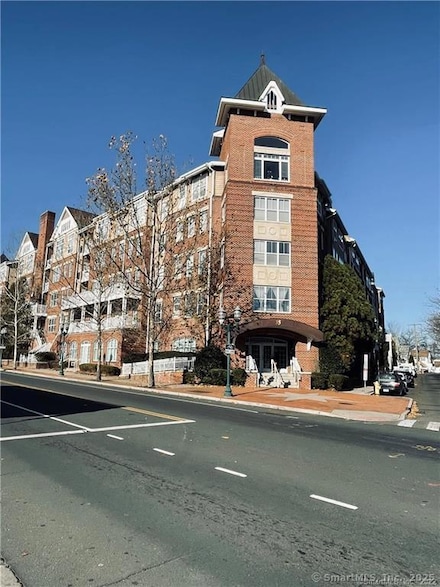 35 W Broad St Unit 412, Stamford, CT 06902