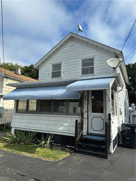 108 Crysler St, Syracuse, NY 13204