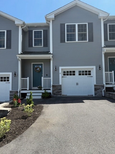 1196 Charles St Unit 6, North Providence, RI 02904