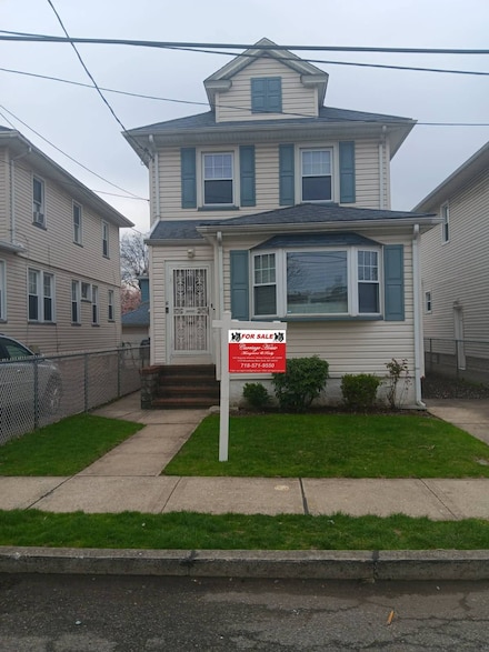 6 Green St, Staten Island, NY 10310