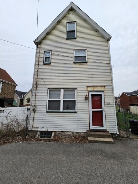 119 April Way, Braddock, PA 15104